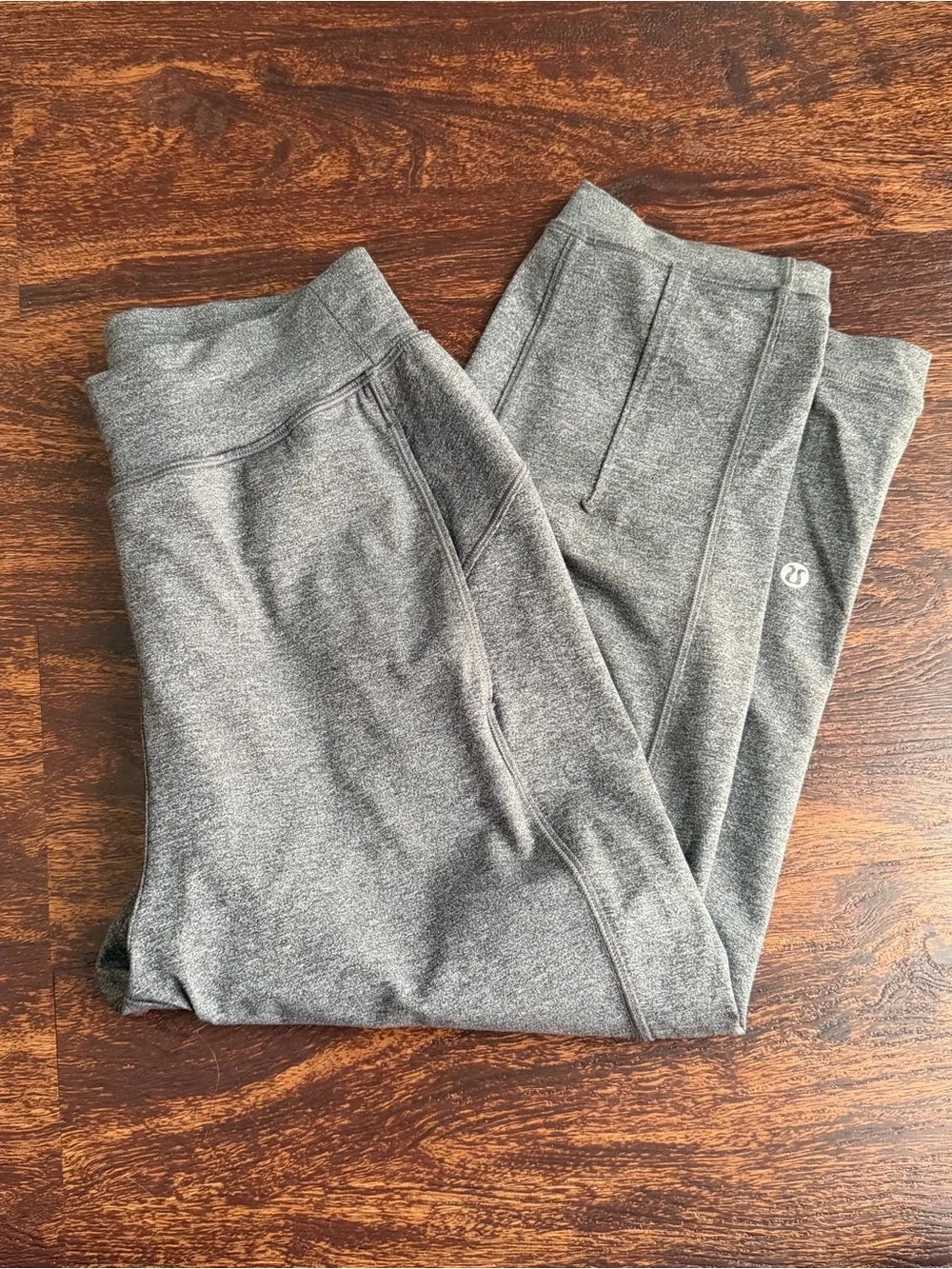 lululemon Rejuvenate Crop 18” Heathered Black Gray Size 2